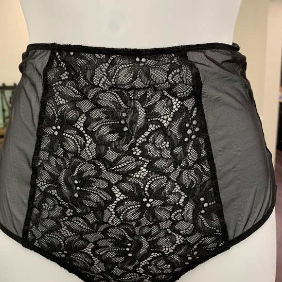 Journelle High waisted cheeky brief - Picture 1 of 2